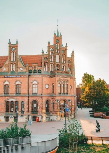 cropped-katowice_noc